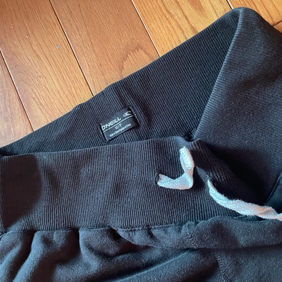 O’Neill Black Jogger Pants - Picture 3 of 4